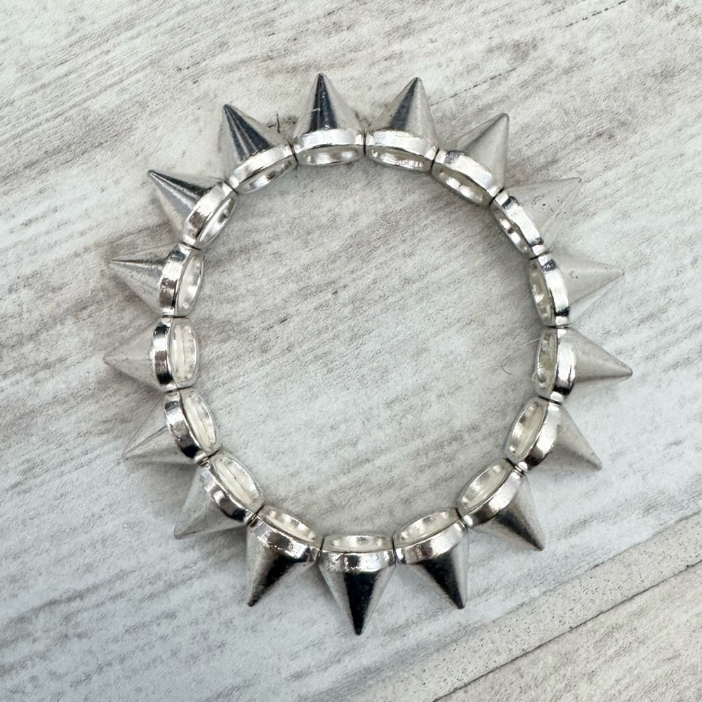 Silver Spike Stretch Bracelet - Picture 2 of 4
